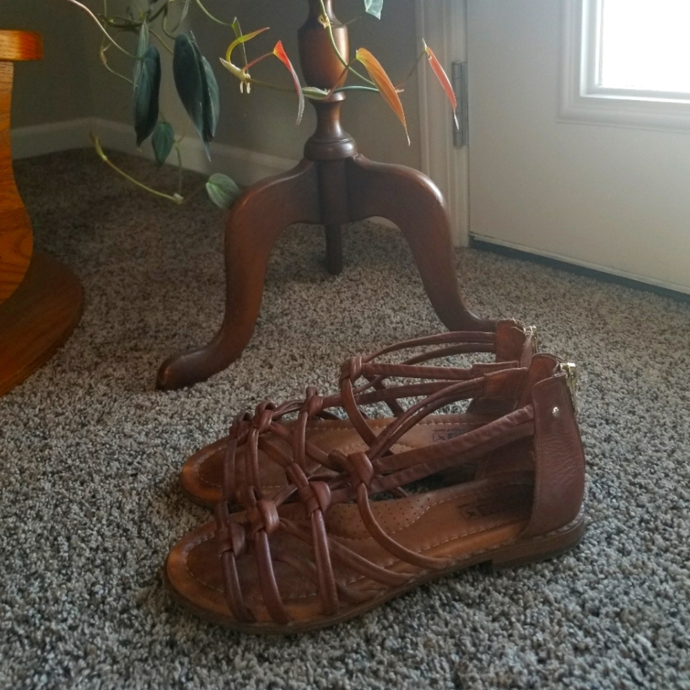 PIKOLINOS Brown Flat Strappy Sandals - Picture 9 of 10